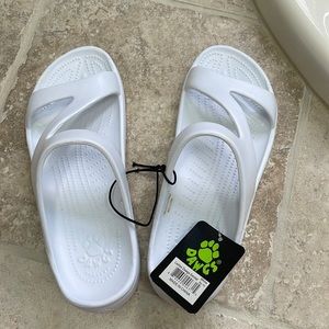 Dawgs white Z strap sandals